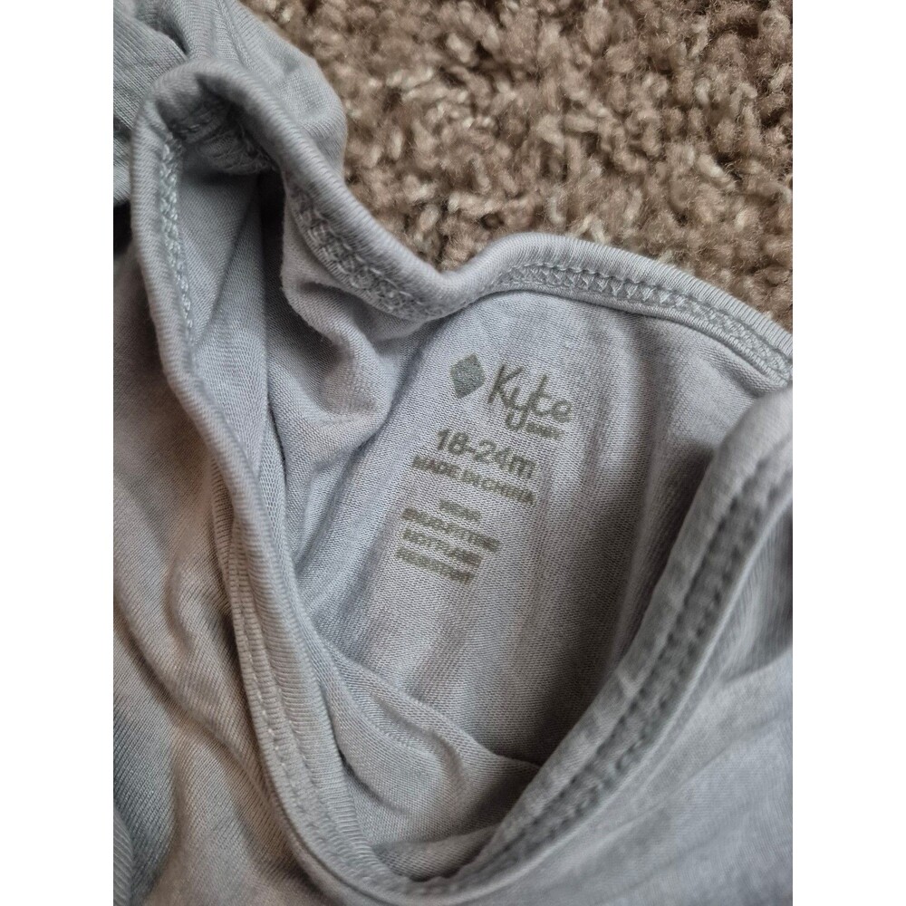 Kyte baby 2 piece bamboo pjs size 18-24 months - grey - Picture 3 of 3